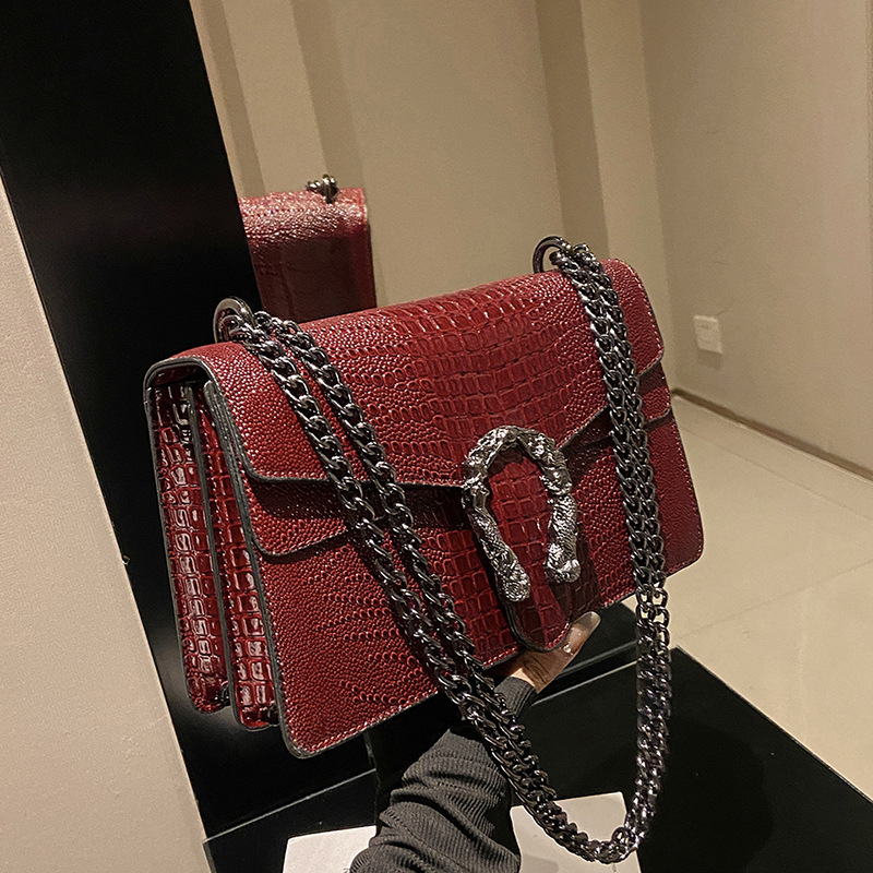 Women Bags Manufacturer - ファッショナブルなミニマリストスクエアバッグシングルショルダークロスボディレディースバッグ人気のPU素材ディグバッグヒップホップスタイル