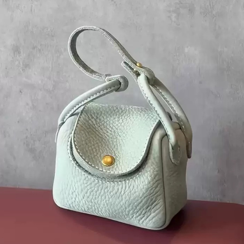 Women Bags Max - ファッショナブルで超可愛いミニボックスバッグ レディース向け 高級デザイナーハンドバッグ パース 2026年新作 PUグレイン