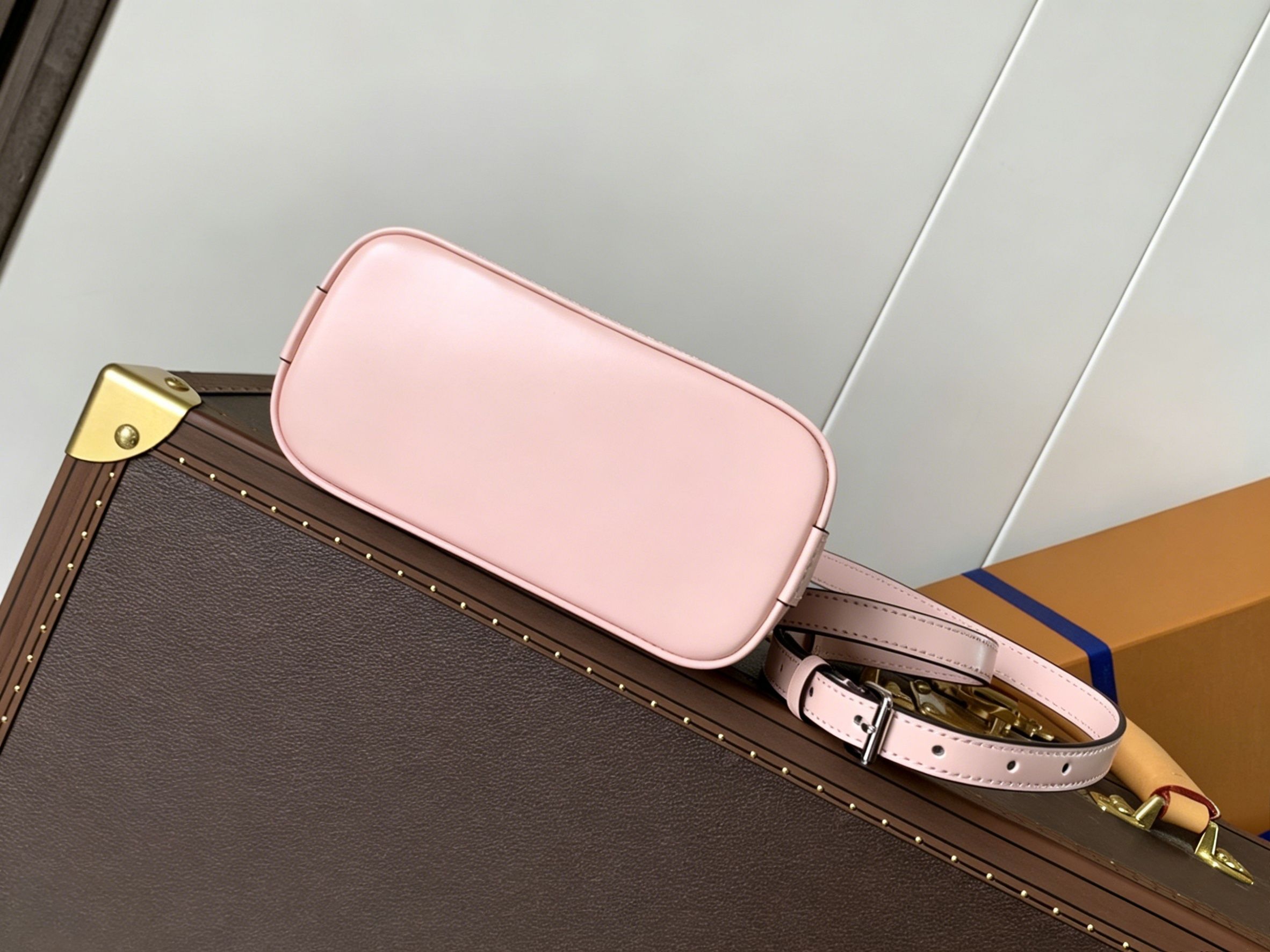 ハンドヘルドパース 新品 コンバーチブル グレインレザー デ - Women Bags Branded のレビューと価格