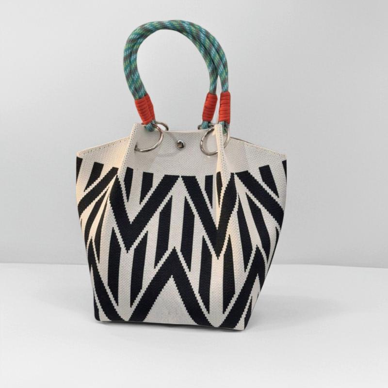 新発売 ニット製レディーストートバッグ スタイリッシュなプリ - Women Bags For Sale のレビューと価格