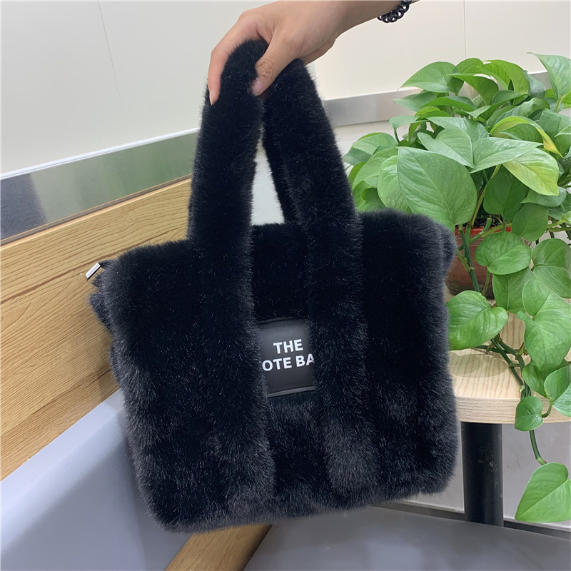 冬の女性のフェイクファーぬいぐるみトートバッグレトロ大容量ハ - Women'S Tote Bags Designer のレビューと価格