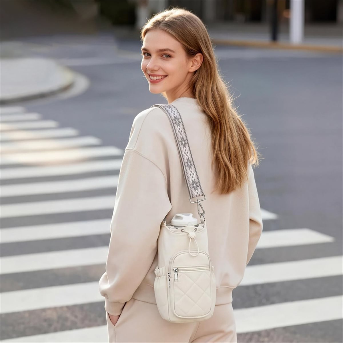 PHONE&GEAR クロスボディウォーターボトルバッグ 女 - Women Bags Manufacturer のレビューと価格