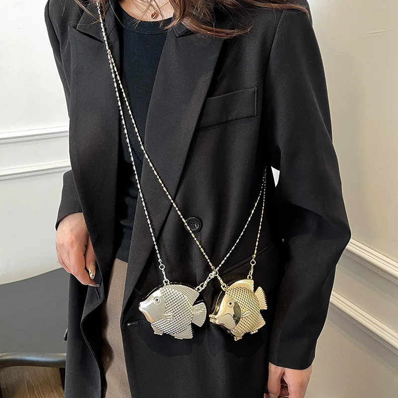 小さな魚の形をした金属製のミニハンドバッグ,ショルダーバッグ - Women Bags Max のレビューと価格