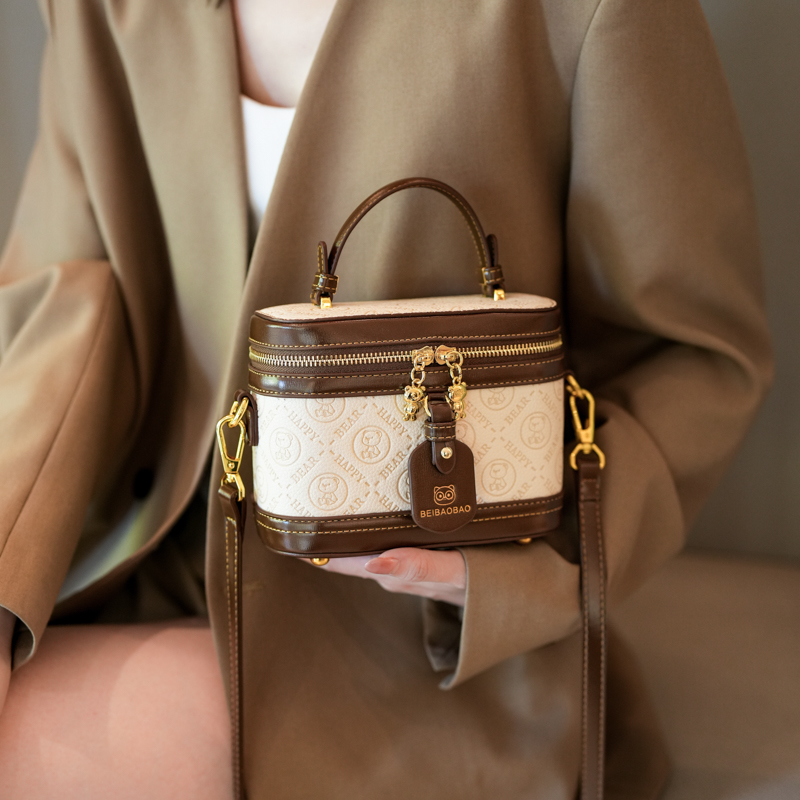 【ホットセール】新しいトレンディなレトロプリントの小さなスク - Women Bags For Sale のレビューと価格